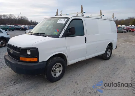 2012 Chevrolet Express 2500 Work Van z USA, uszkodzony, nr VIN 1GCWGFCAXC1167865